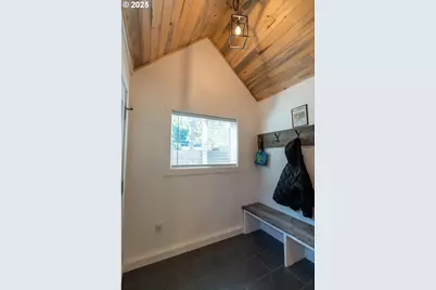 35349 Blitz Ln, Blodgett, OR 97326 - Photo 4