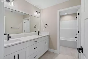 476 NE 58th Ave, Hillsboro, OR 97124 - Photo 38