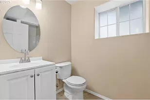 1915 N Jantzen Ave, Portland, OR 97217 - Photo 8