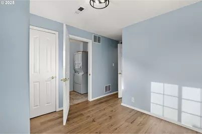 1915 N Jantzen Ave, Portland, OR 97217 - Photo 12