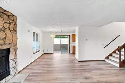 11872 SE Morrison St, Portland, OR 97216 - Photo 6