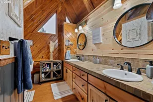 29296 McTavish Ln, Eugene, OR 97402 - Photo 38