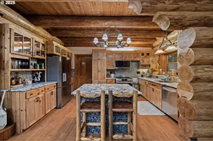 29296 McTavish Ln, Eugene, OR 97402 - Photo 22