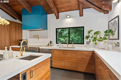 3777 Parkwood Way, West Linn, OR 97068 - Photo 14