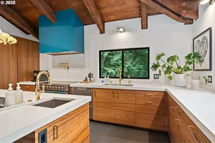 3777 Parkwood Way, West Linn, OR 97068 - Photo 14