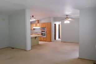 637 NW 8th Ave, Milton-Freewater, OR 97862 - Photo 30