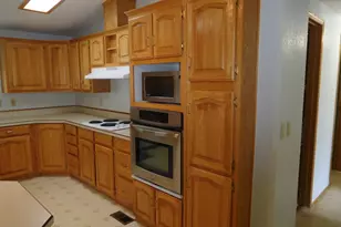637 NW 8th Ave, Milton-Freewater, OR 97862 - Photo 10