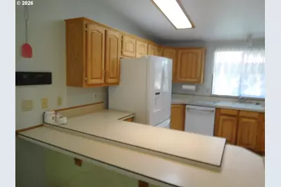 637 NW 8th Ave #5, Milton-Freewater, OR 97862 - Photo 12