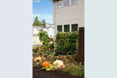 15316 SE Hawthorne Meadows St, Portland, OR 97236 - Photo 4