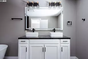 60 Seagrove Pl, Lincoln City, OR 97367 - Photo 16