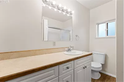 331 NE Laurel Ave, Myrtle Creek, OR 97457 - Photo 26