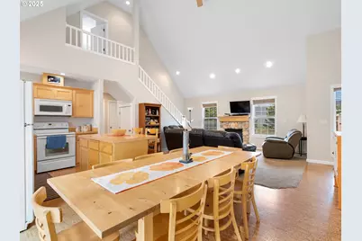 5706 Four Sisters Ln, Pacific City, OR 97135 - Photo 8