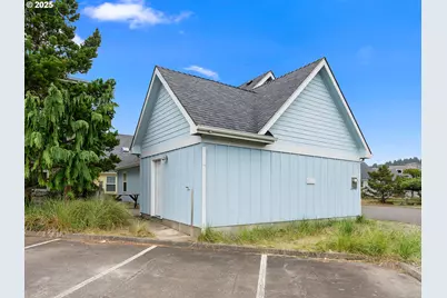 5706 Four Sisters Ln, Pacific City, OR 97135 - Photo 24