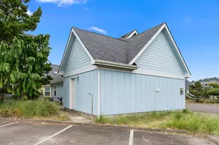 5706 Four Sisters Ln, Pacific City, OR 97135 - Photo 24
