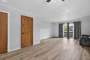 1702 NE Hogan Dr, Gresham, OR 97030 - Photo 36