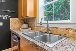 2611 NE Going St, Portland, OR 97211 - Photo 12