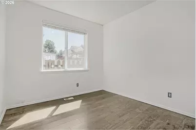 15110 SE Evergreen Dr, Portland, OR 97236 - Photo 16