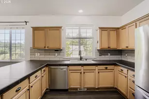 15110 SE Evergreen Dr, Portland, OR 97236 - Photo 14