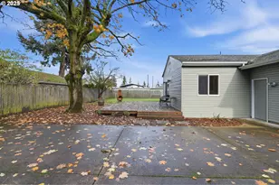 3245 NE 108th Ave, Portland, OR 97220 - Photo 34