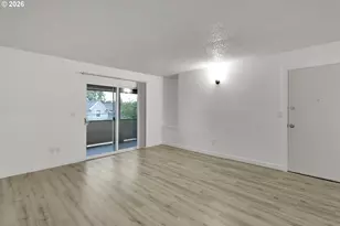 718 9th St, Oregon City, OR 97045 - Photo 18