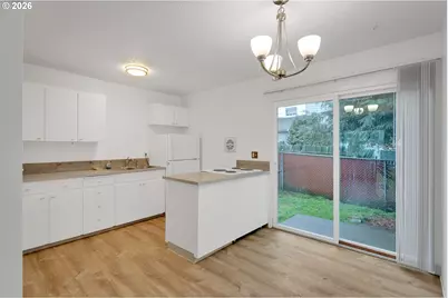 718 9th St, Oregon City, OR 97045 - Photo 14