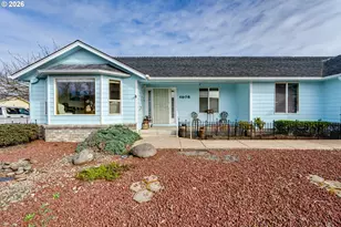 4608 Holly St, Springfield, OR 97478 - Photo 2