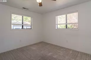 110 NE Kirby Ave, Roseburg, OR 97470 - Photo 30