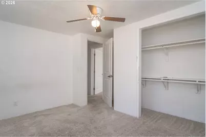 110 NE Kirby Ave, Roseburg, OR 97470 - Photo 32