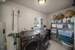 4664 N Mckay Rd, Prineville, OR 97754 - Photo 30