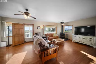 4664 N Mckay Rd, Prineville, OR 97754 - Photo 16