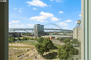 949 NW Overton St, Portland, OR 97209 - Photo 14