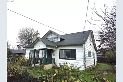 450 E 3rd Ave, Riddle, OR 97469 - Photo 1