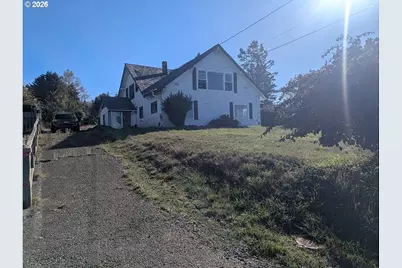 29681 Walker St, Gold Beach, OR 97444 - Photo 2