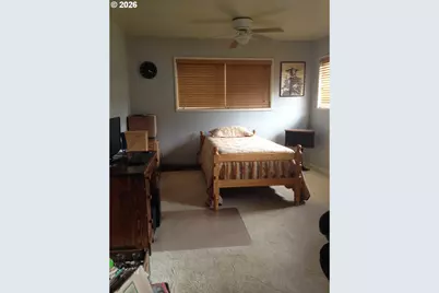 273 Crest Dr, Myrtle Creek, OR 97457 - Photo 14