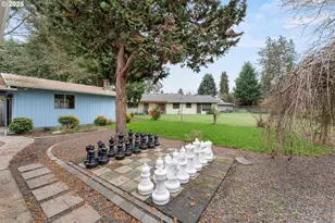 16600 SW Florence St, Beaverton, OR 97078 - Photo 32