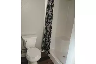 760 W Ballf St, Roseburg, OR 97471 - Photo 8