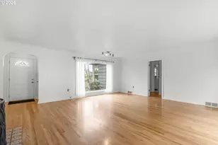 2742 SE Bluff Ave, Salem, OR 97302 - Photo 6