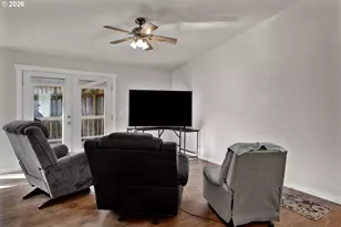 76554 Bobbe Way, Oakridge, OR 97463 - Photo 38