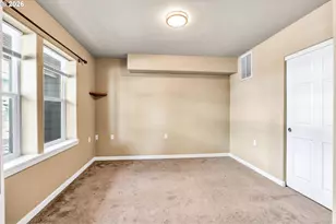 7854 SW Water Parsley Ln, Portland, OR 97224 - Photo 4