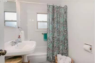 1151 Lorane Hwy, Eugene, OR 97405 - Photo 18