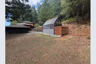 18950 Timeus Ranch Rd, Brookings, OR 97415 - Photo 8