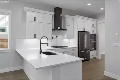 15229 SE Towers Ter, Milwaukie, OR 97267 - Photo 8