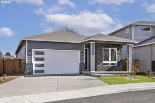 15229 S E Towers Ter, Milwaukie, OR 97267 - Photo 2