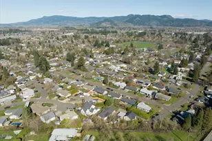 1697 Elanco Ave, Eugene, OR 97401 - Photo 40