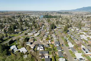 1697 Elanco Ave, Eugene, OR 97401 - Photo 38