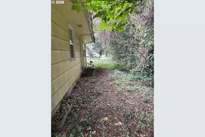 1445 SE Maple St, Milwaukie, OR 97267 - Photo 2