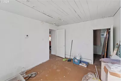 64368 Welch Rd, Coos Bay, OR 97420 - Photo 10