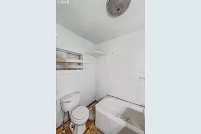 64368 Welch Rd, Coos Bay, OR 97420 - Photo 14