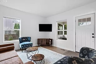 205 W 32nd St, Vancouver, WA 98660 - Photo 2