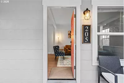 205 W 32nd St, Vancouver, WA 98660 - Photo 6